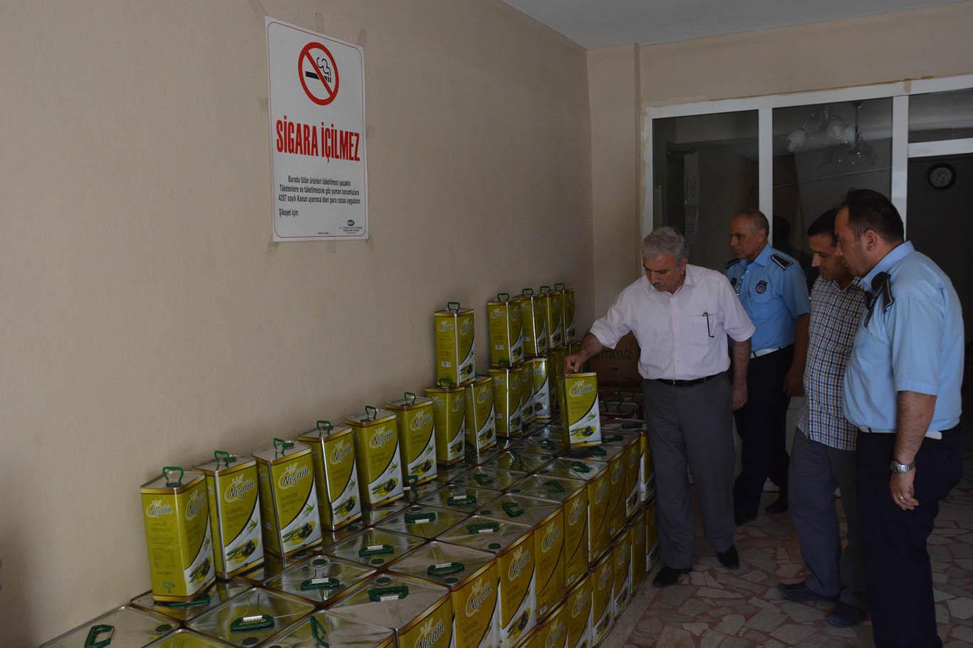 Şanlıurfa'da 2 ton sahte zeytinyağı ele geçirildi Şanlıurfa'da 2 ton sahte zeytinyağı ele geçirildi